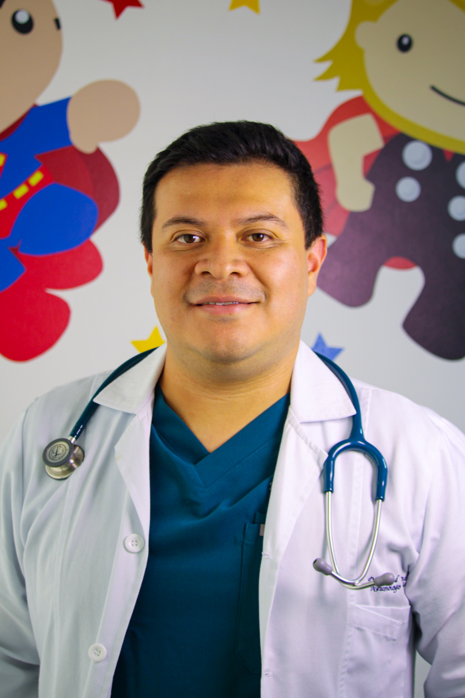 Dr. David Hernández, neumólogo pediatra
